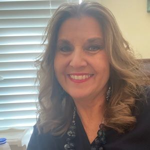 Meet your Posher, Lynn